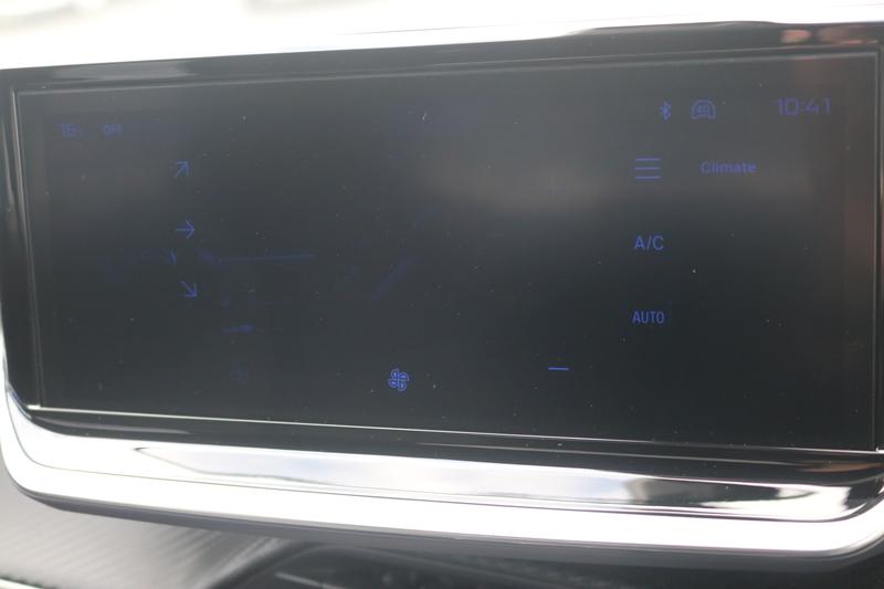 Used Peugeot 2008 2024 for sale - 75723920: Photo 17