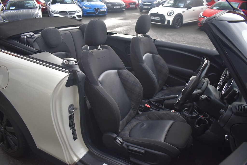 Used MINI Convertible 2018 for sale - 76428415: Photo 9