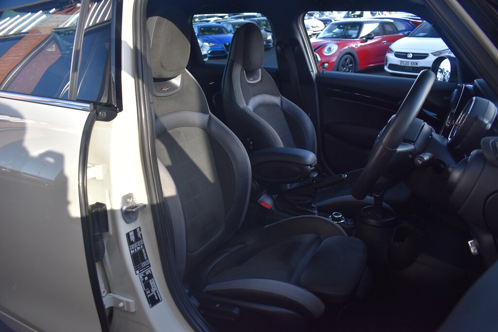 Used MINI Hatch 2022 for sale - 76191198: Photo 8