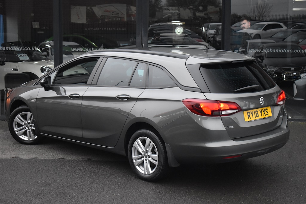 Used Vauxhall Astra 2026 for sale - 77435383: Photo 2