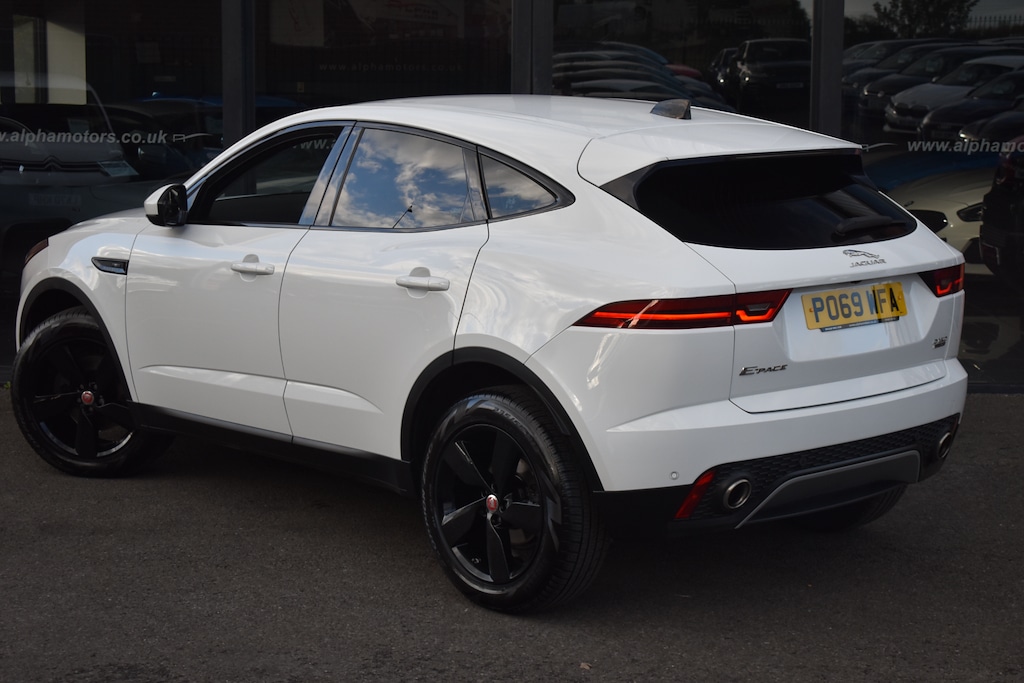 Used Jaguar E-Pace 2019 for sale - 76351124: Photo 2