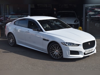 Used Jaguar XE 2019 for sale - 78724792: Photo