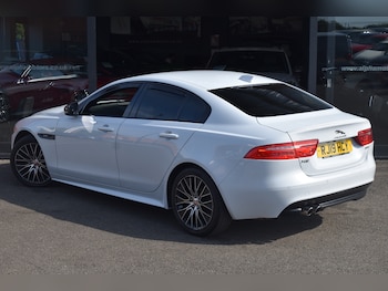 Used Jaguar XE 2019 for sale - 78724792: Photo