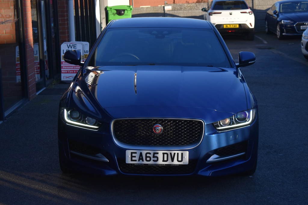 Used Jaguar XE 2015 for sale - 76709760: Photo 3