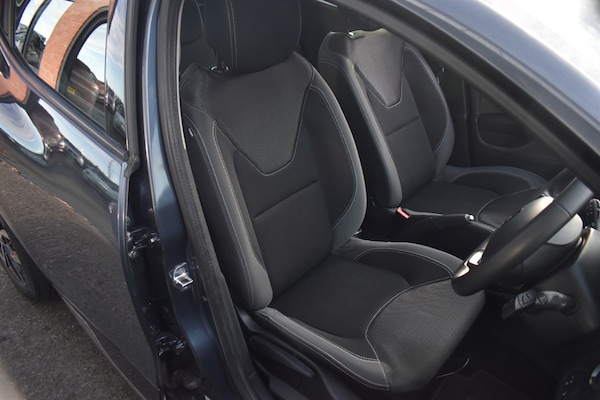 Used Renault Clio 2019 for sale - 76276954: Photo 8