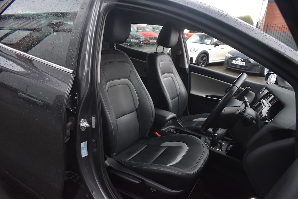 Used Kia Ceed 2013 for sale - 76589961: Photo 9