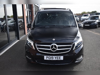 Used Mercedes-Benz V-Class 2019 for sale - 76112482: Photo