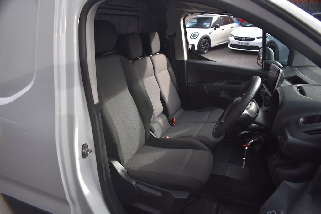 Used Citroen Berlingo 2021 for sale - 76196221: Photo 8