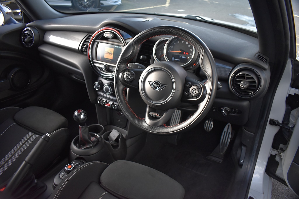 Used MINI Hatch 2019 for sale - 77047905: Photo 10