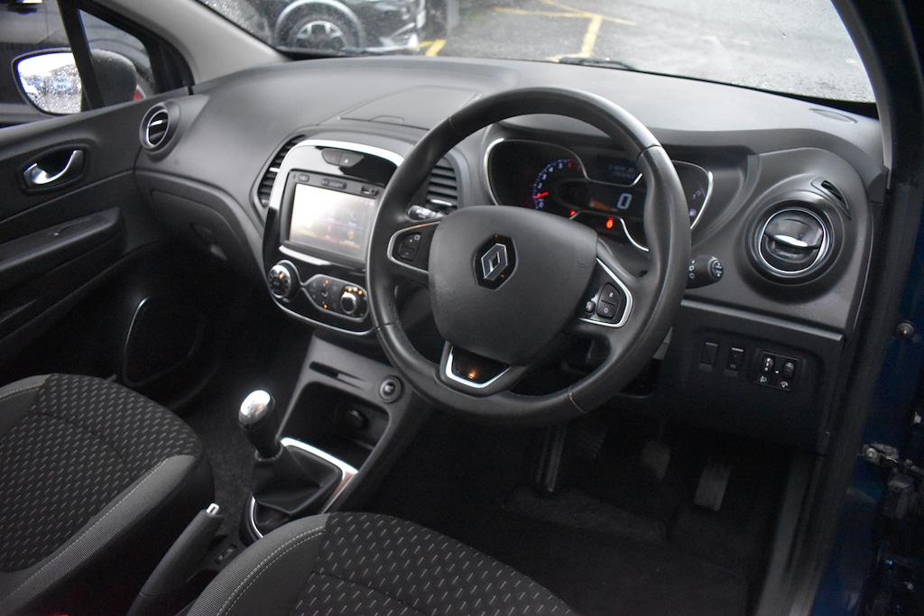 Used Renault Captur 2017 for sale - 77293760: Photo 10