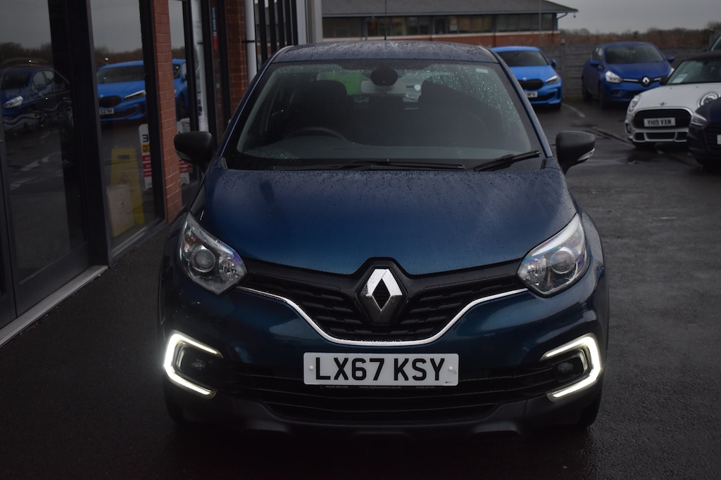Used Renault Captur 2017 for sale - 77293760: Photo 3