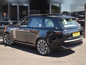 Used Land Rover Range Rover 2023 for sale - 79213920: Photo