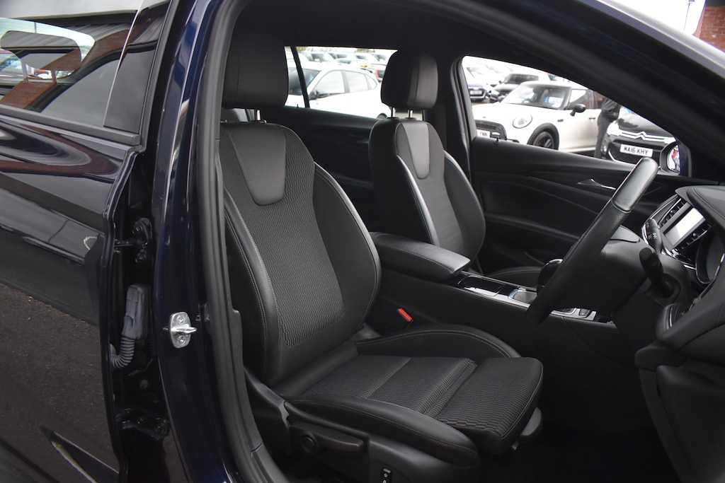 Used Vauxhall Insignia 2019 for sale - 76312506: Photo 8