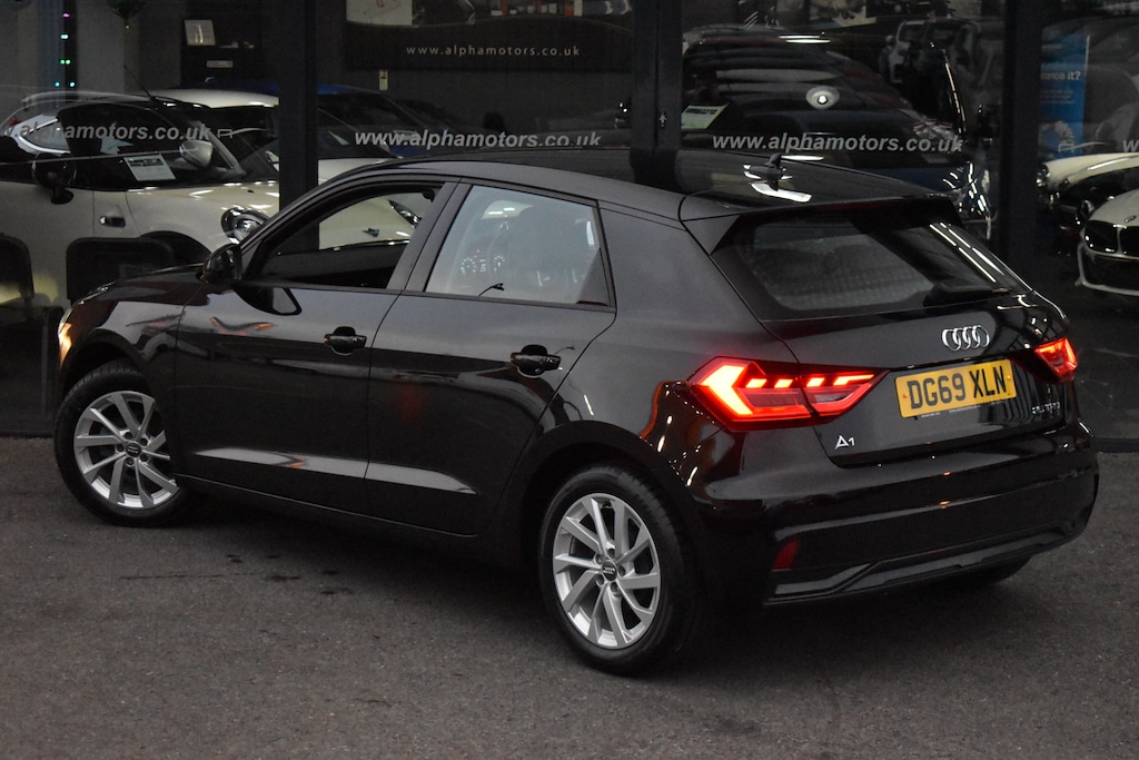Used Audi A1 2019 for sale - 77036445: Photo 2