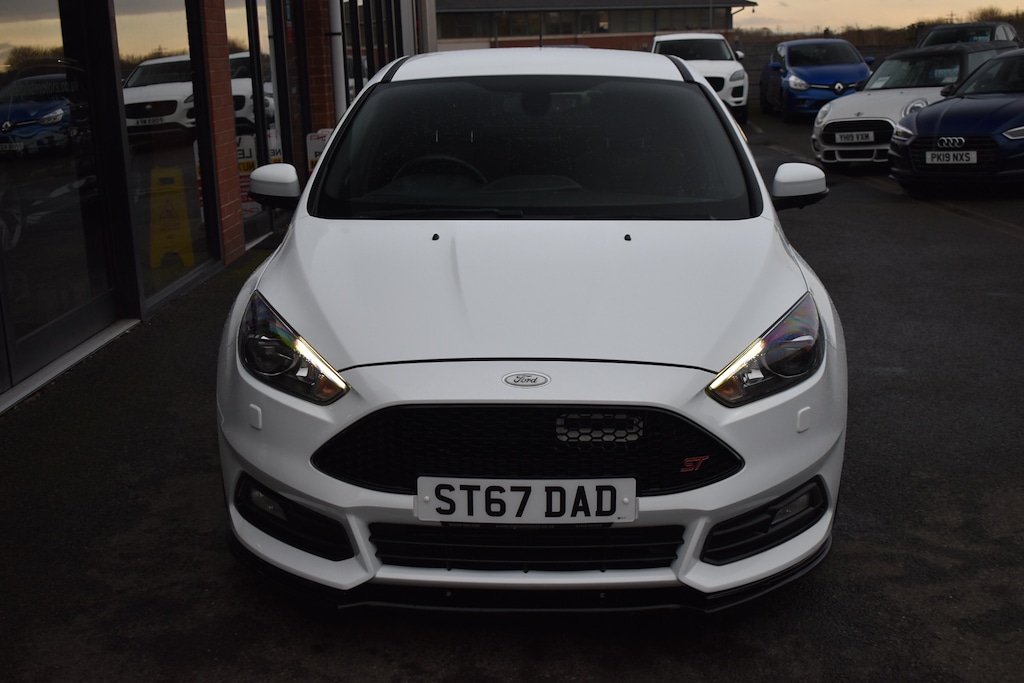Used Ford Focus 2017 for sale - 77274629: Photo 3