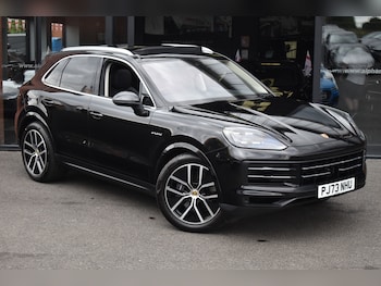 Used Porsche Cayenne 2023 for sale - 79064379: Photo
