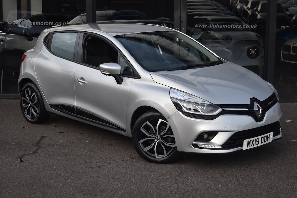Used Renault Clio 2019 for sale - 76652879: Photo 1