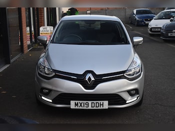 Used Renault Clio 2019 for sale - 76652879: Photo