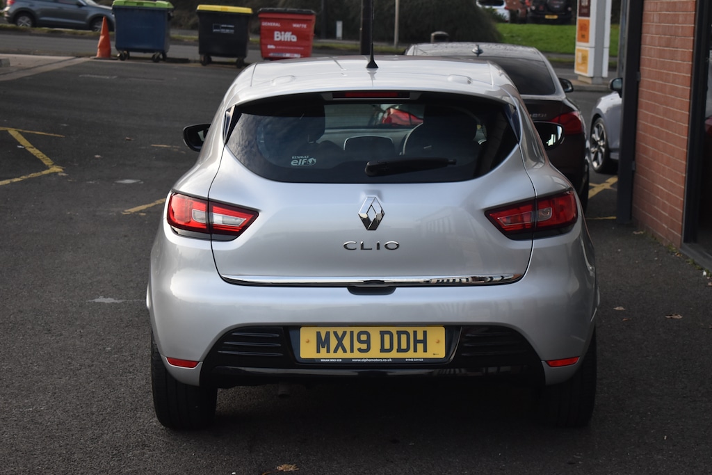 Used Renault Clio 2019 for sale - 76652879: Photo 8