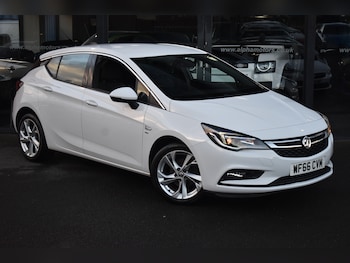 2016 - 1.4i SRi Hatchback 5dr Petrol Manual Euro 6 (100 ps)