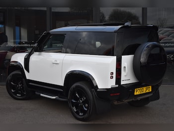 Used Land Rover Defender 2021 for sale - 77326551: Photo