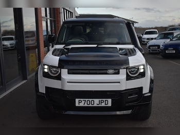 Used Land Rover Defender 2021 for sale - 77326551: Photo