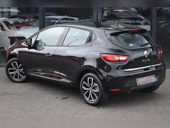 Used Renault Clio 2019 for sale - 76276941: Photo