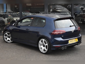 Used Volkswagen Golf 2015 for sale - 77755982: Photo