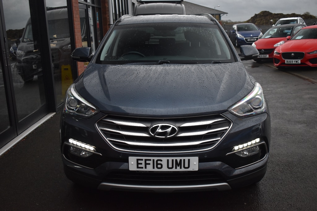 Used Hyundai Santa Fe 2016 for sale - 77877945: Photo 3