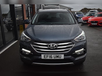 Used Hyundai Santa Fe 2016 for sale - 77877945: Photo