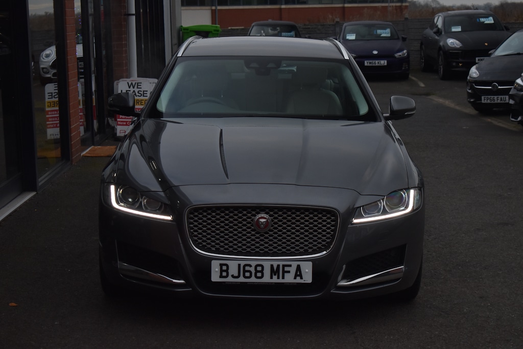 Used Jaguar XF 2018 for sale - 77079307: Photo 3