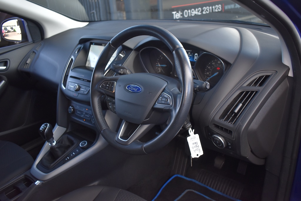 Used Ford Focus 2017 for sale - 77890210: Photo 10