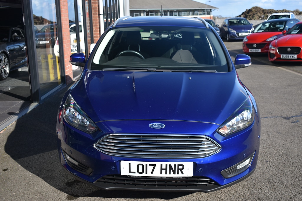 Used Ford Focus 2017 for sale - 77890210: Photo 3