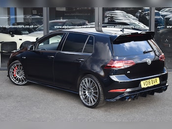 Used Volkswagen Golf 2018 for sale - 77848337: Photo