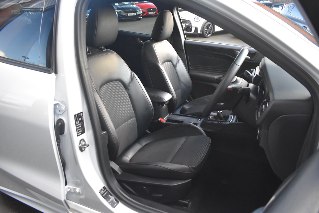 Used Ford Focus 2021 for sale - 76568178: Photo 8