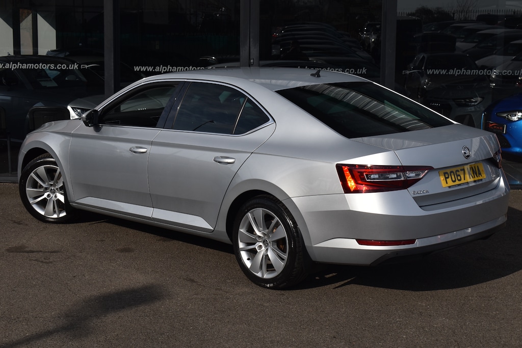 Used Skoda Superb 2017 for sale - 76948706: Photo 2