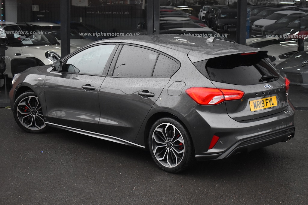 Used Ford Focus 2019 for sale - 76835089: Photo 2