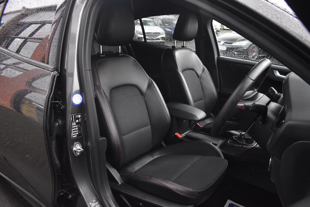 Used Ford Focus 2019 for sale - 77942489: Photo 9