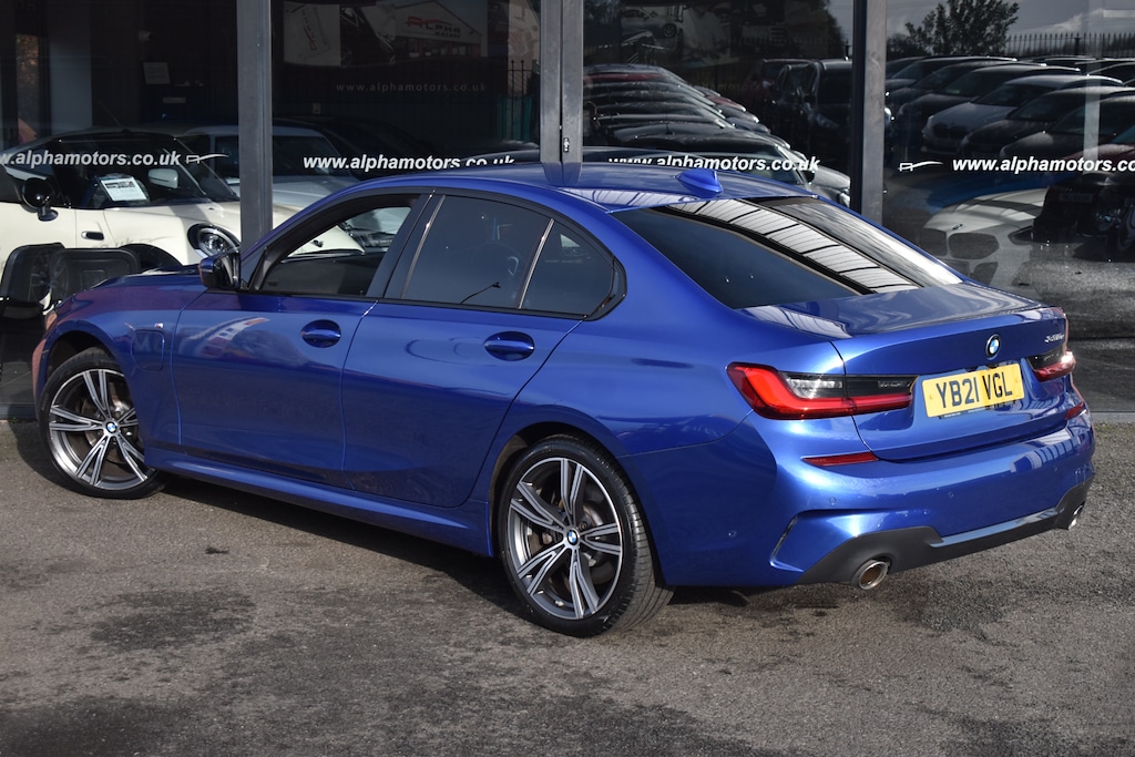 Used BMW 3 Series 2021 for sale - 76534111: Photo 2