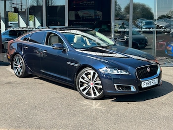 2019 - 3.0d V6 XJ50 Saloon 4dr Diesel Auto Euro 6 (s/s) (300 ps)