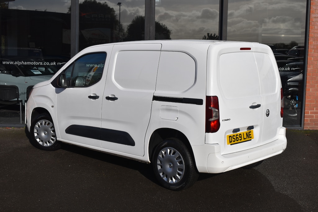 Used Vauxhall Combo 2019 for sale - 76404952: Photo 2