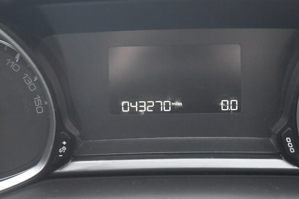 Used Peugeot 308 2018 for sale - 76196208: Photo 10