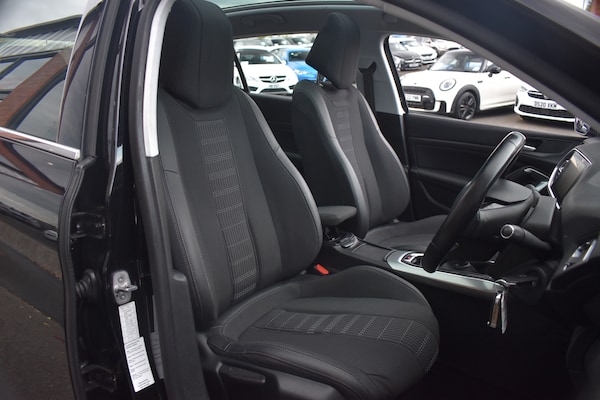 Used Peugeot 308 2018 for sale - 76196208: Photo 8