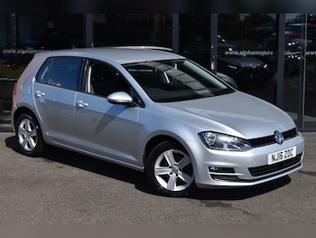 Used Volkswagen Golf 2016 for sale - 78405691: Photo