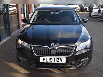 Used Skoda Superb 2019 for sale - 76540208: Photo