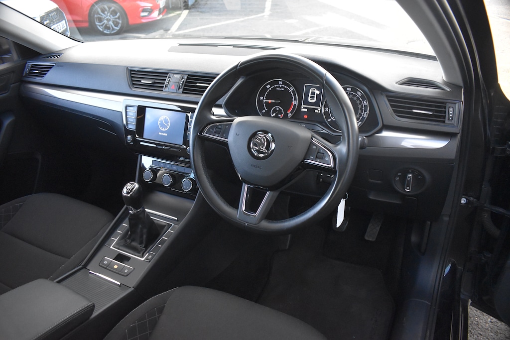 Used Skoda Superb 2019 for sale - 76540208: Photo 9