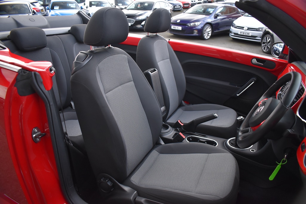 Used Volkswagen Beetle 2013 for sale - 77339800: Photo 9