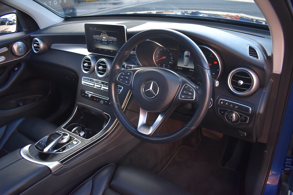 Used Mercedes-Benz GLC 2019 for sale - 76034069: Photo 9
