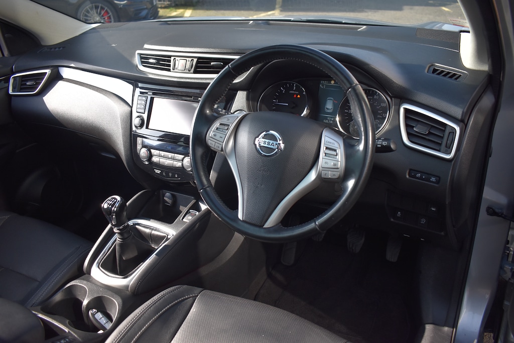 Used Nissan Qashqai 2017 for sale - 77778840: Photo 10