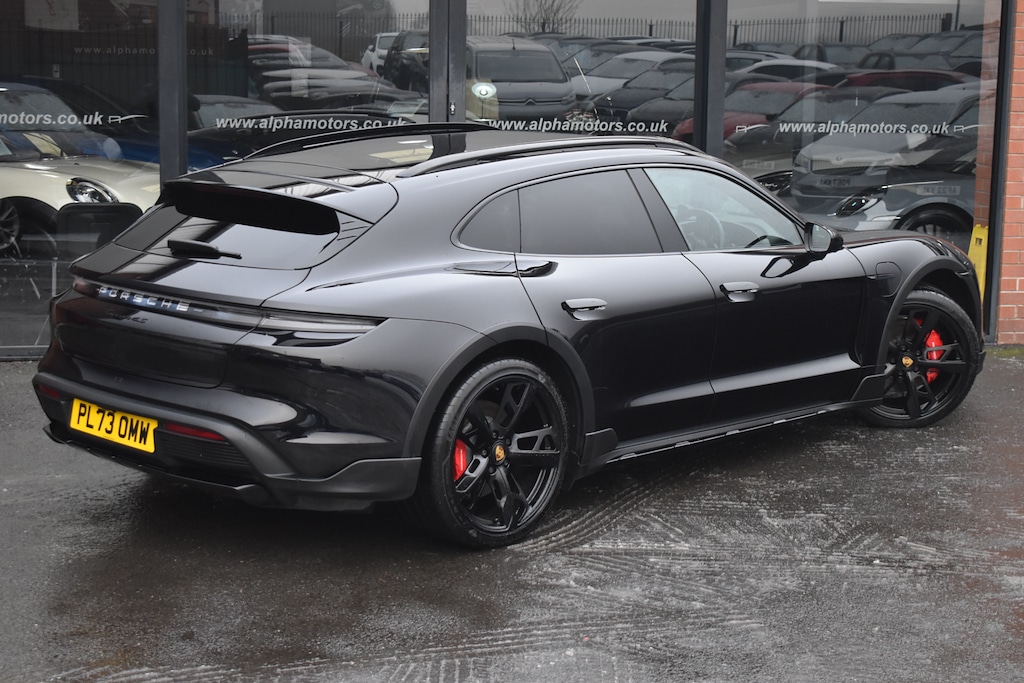 Used Porsche Taycan 2023 for sale - 77326590: Photo 6